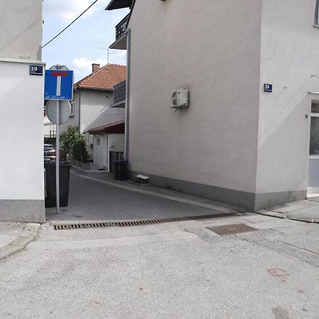 Cozy Studio Apartment Tian in Zagrzeb Zewnętrze zdjęcie